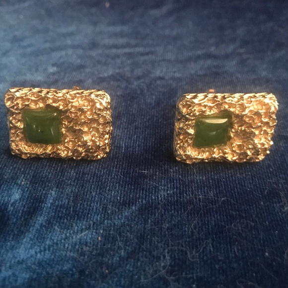 Vintage Gold Nugget and Jade Cufflinks - Picture 1 of 3